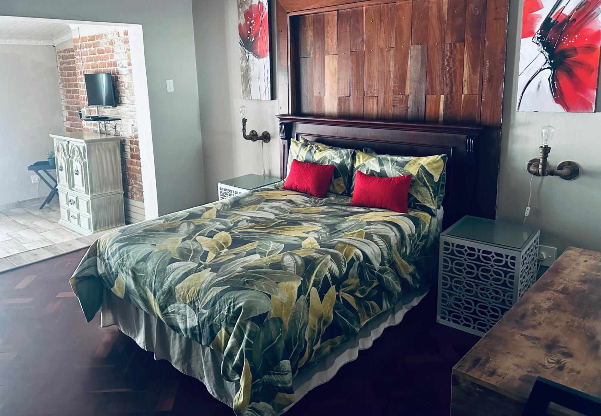 Lighthouse Bed & Breakfast Kroonstad Bagian luar foto