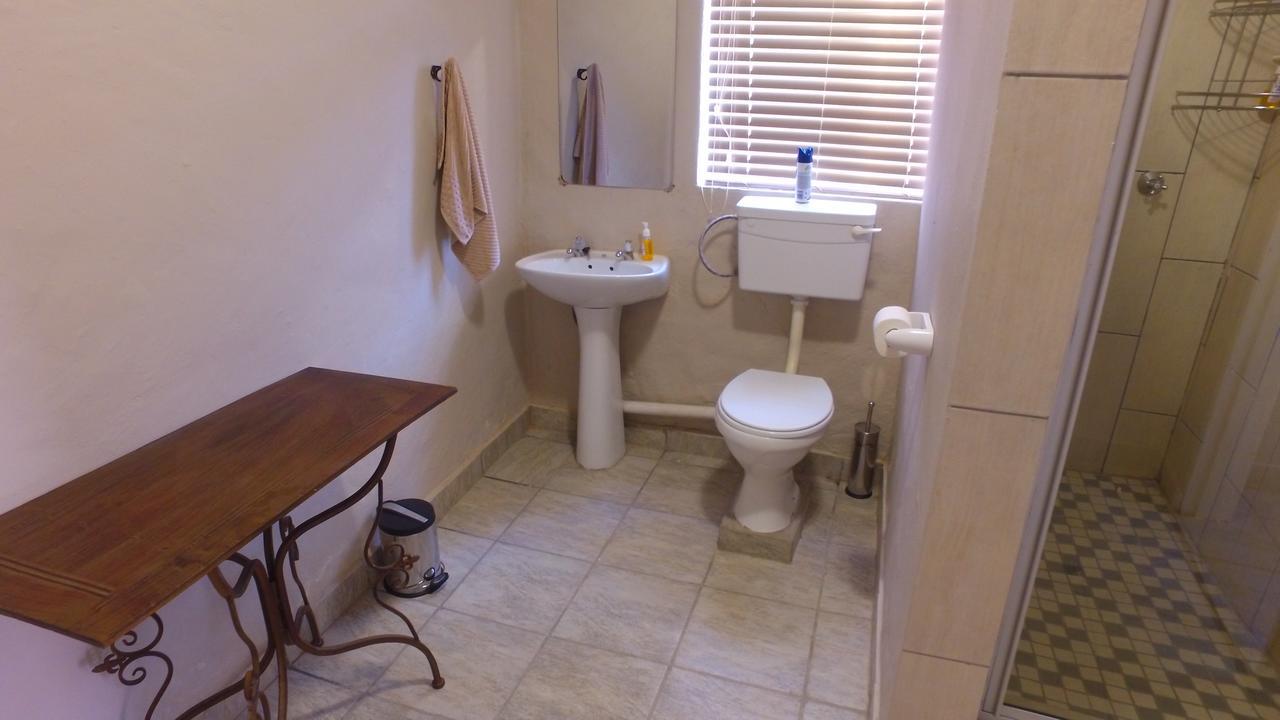 Lighthouse Bed & Breakfast Kroonstad Bagian luar foto