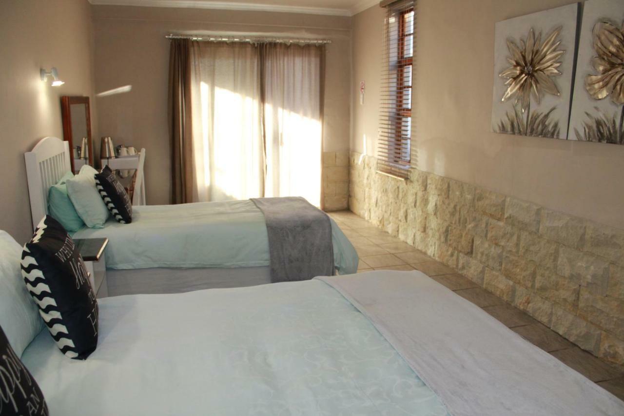 Lighthouse Bed & Breakfast Kroonstad Bagian luar foto
